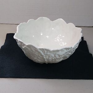 Coal Port Bone China Country Ware Embossed Cabbage Leaf Bowl Cottagecore